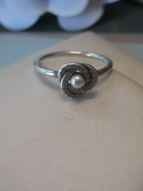 Pandora Accessories - Authentic PANDORA Knot with Pearl Ring - Size 52 (6) - 50$